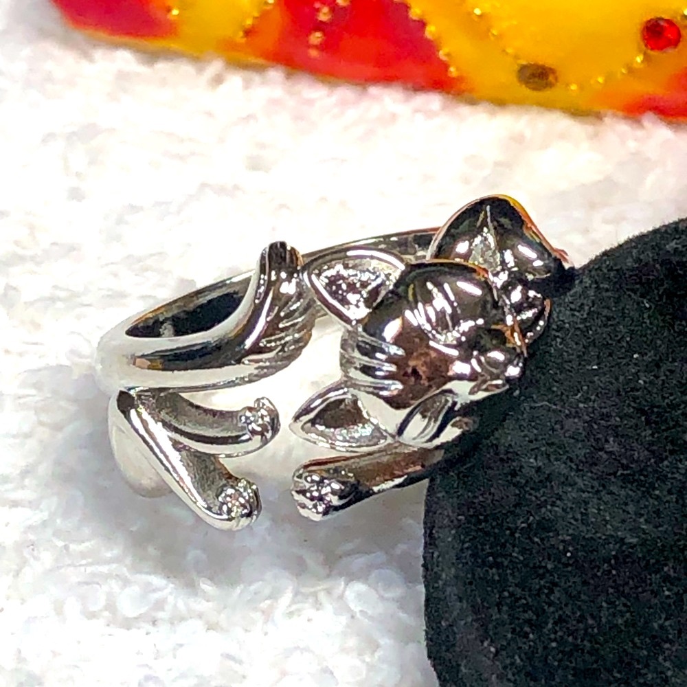 LAST CHANCE ⭐️💕gorgeous women 925 silver ring-CAT hugging finger